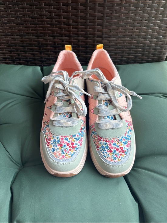 Blowfish Malibu Shoes - Blowfish Malibu Women’s Pink Floral Lace-Up Sneakers